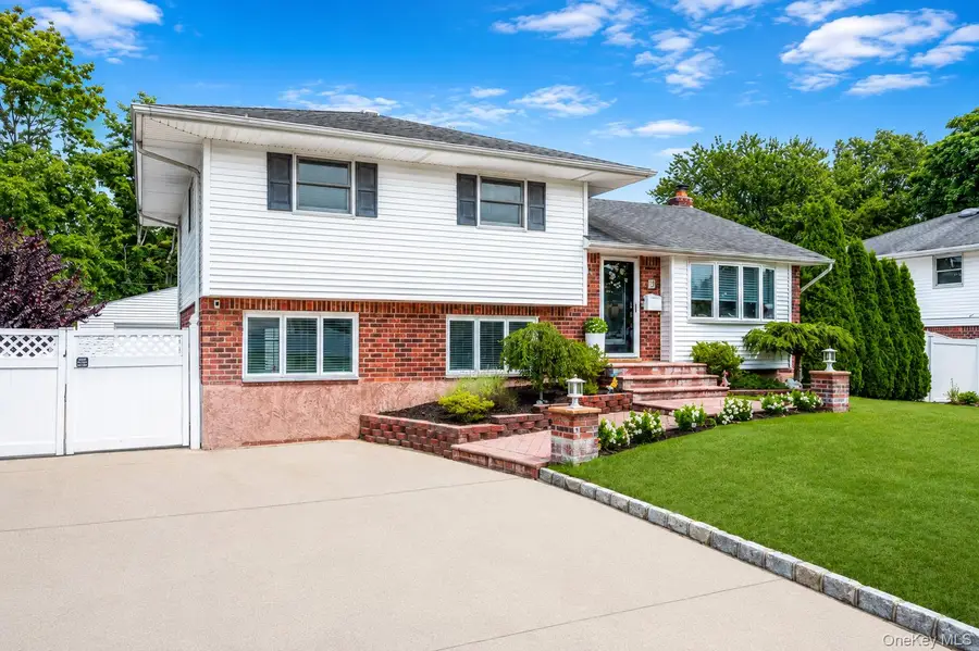 5 Gardenia Drive, Commack, NY 11725 - #2