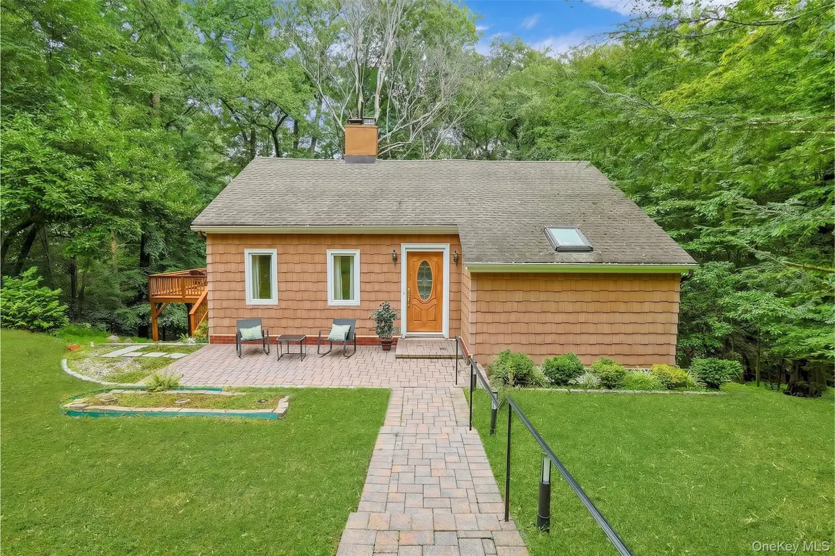 10 Highclere Lane, Valhalla, NY 10595 - #1