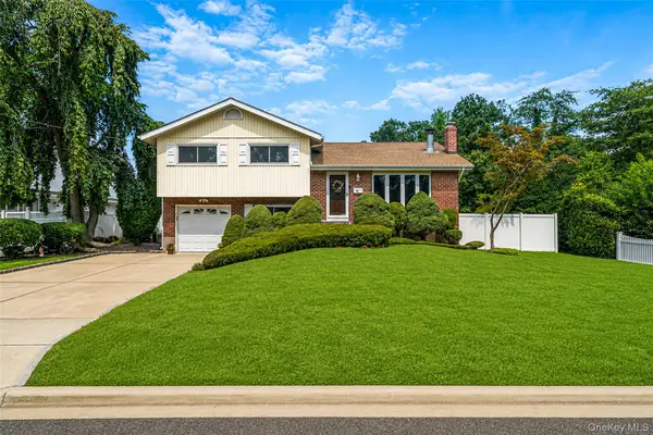 41 Orchard Street, Farmingdale, NY 11735