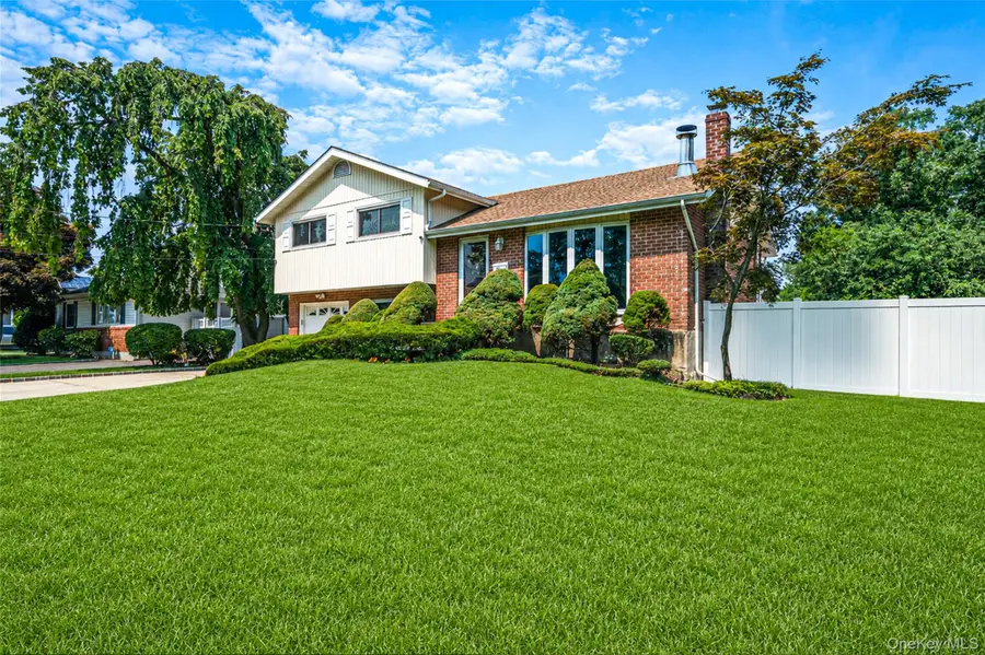 41 Orchard Street, Farmingdale, NY 11735 - #2