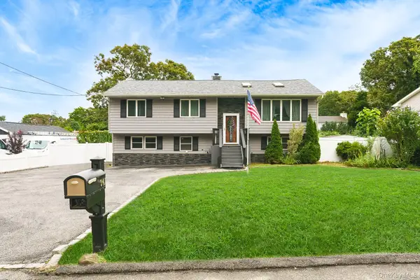 341 Avenue B, Ronkonkoma, NY 11779