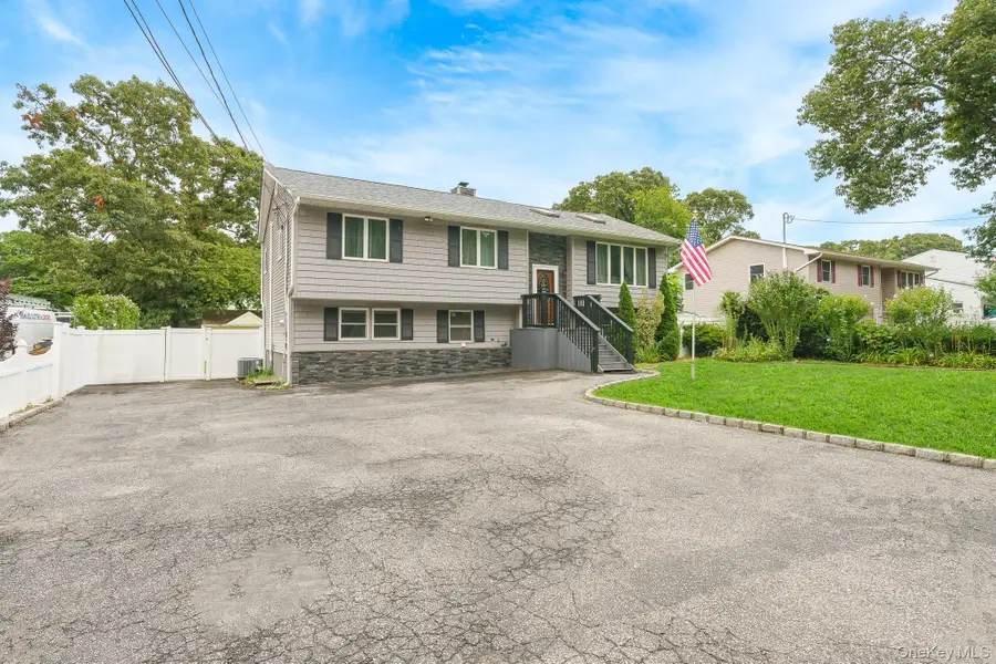 341 Avenue B, Ronkonkoma, NY 11779 - #2