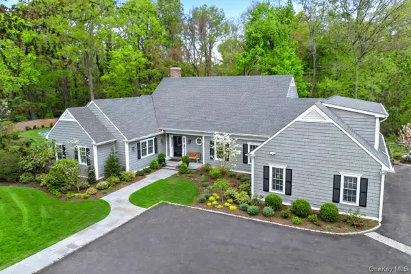18 Matinecock Farms Road, Glen Cove, NY 11542