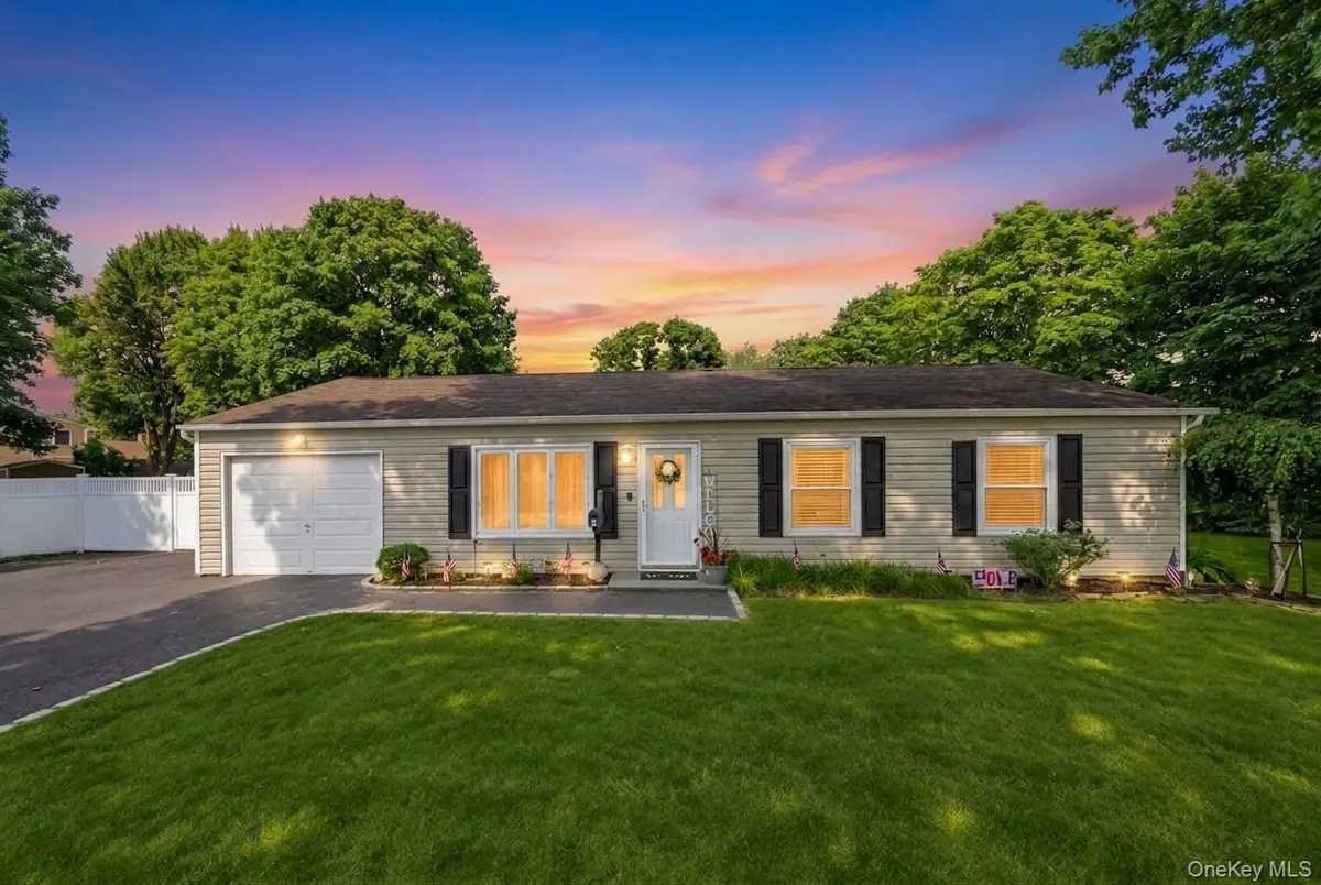1 Lowell Road, Sayville, NY 11782 - #1
