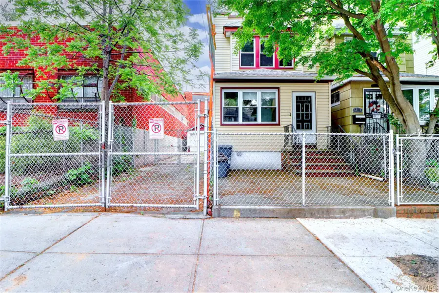 69-15 69th Place, Glendale, NY 11385 - #2