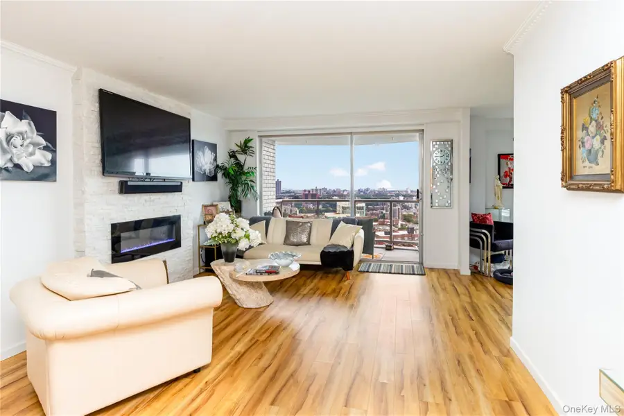 3333 Henry Hudson Parkway #20D, Bronx, NY 10463 - #2