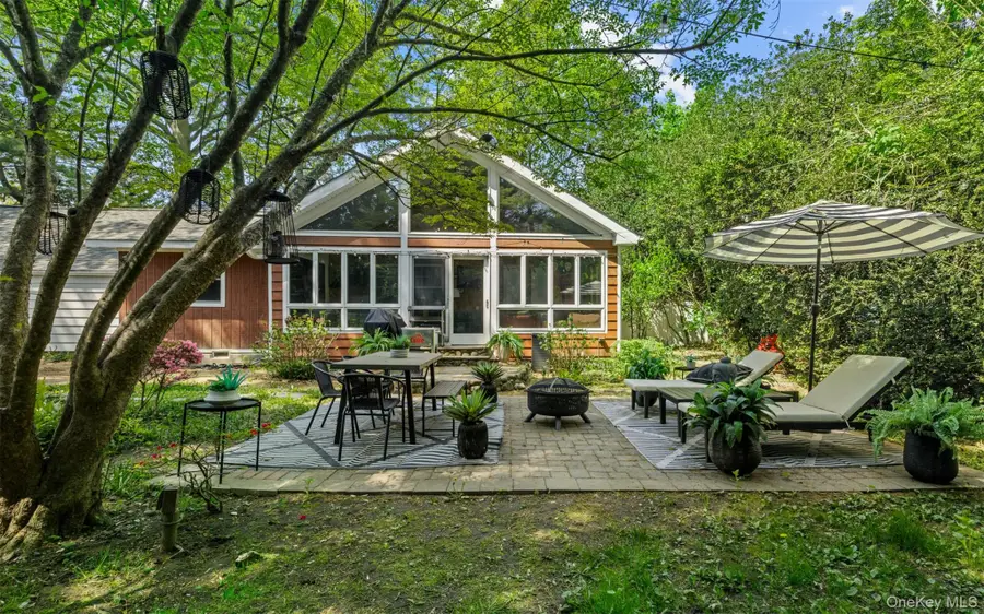 194 W Neck Road, Huntington, NY 11743 - #3