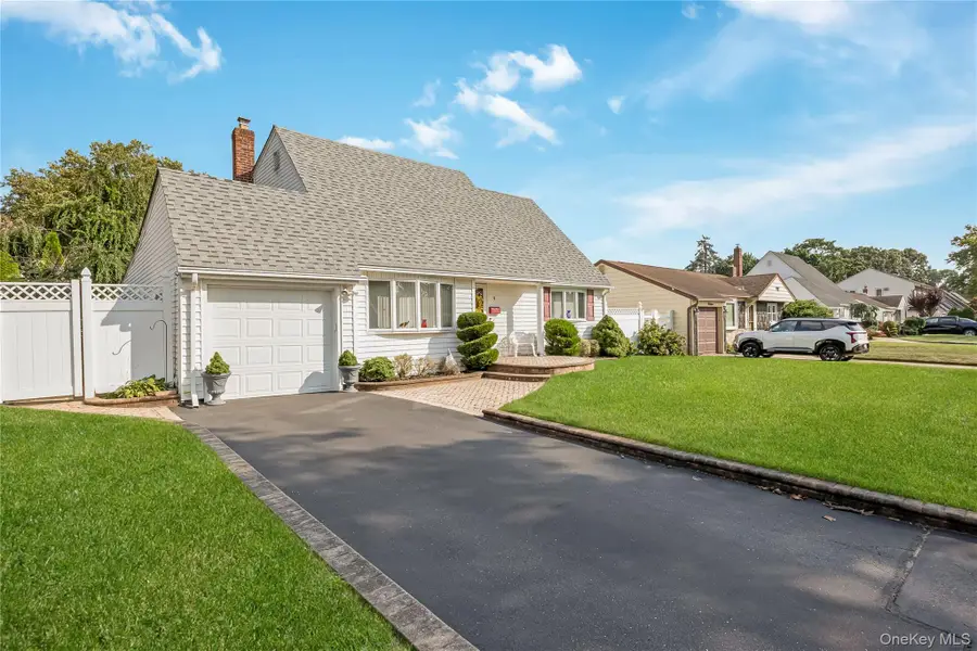 9 Linwood Avenue, Farmingdale, NY 11735 - #3