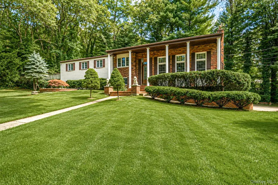 23 Colonial Drive, Smithtown, NY 11787 - #2
