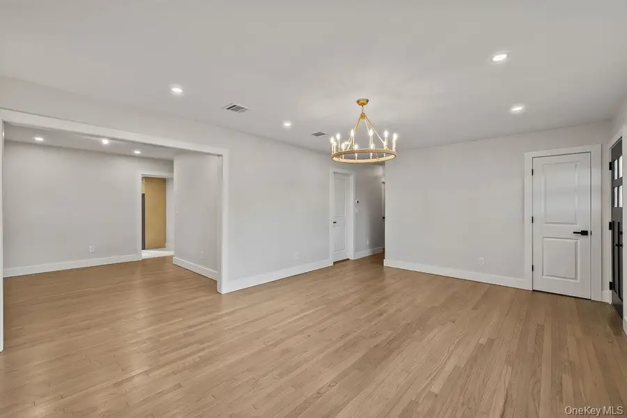132 S Conger Avenue, Congers, NY 10920 - #2