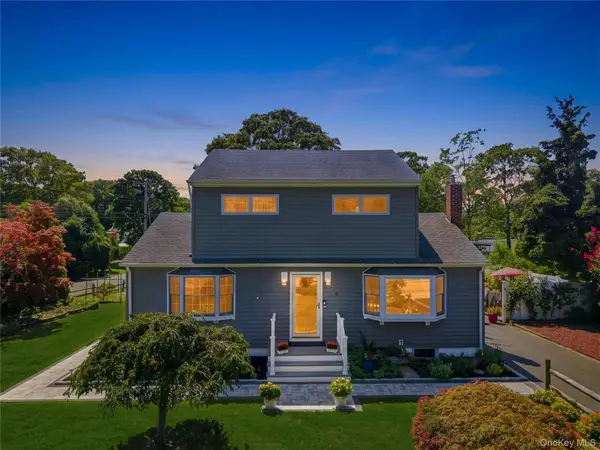 70 Fanning Avenue, Hampton Bays, NY 11946