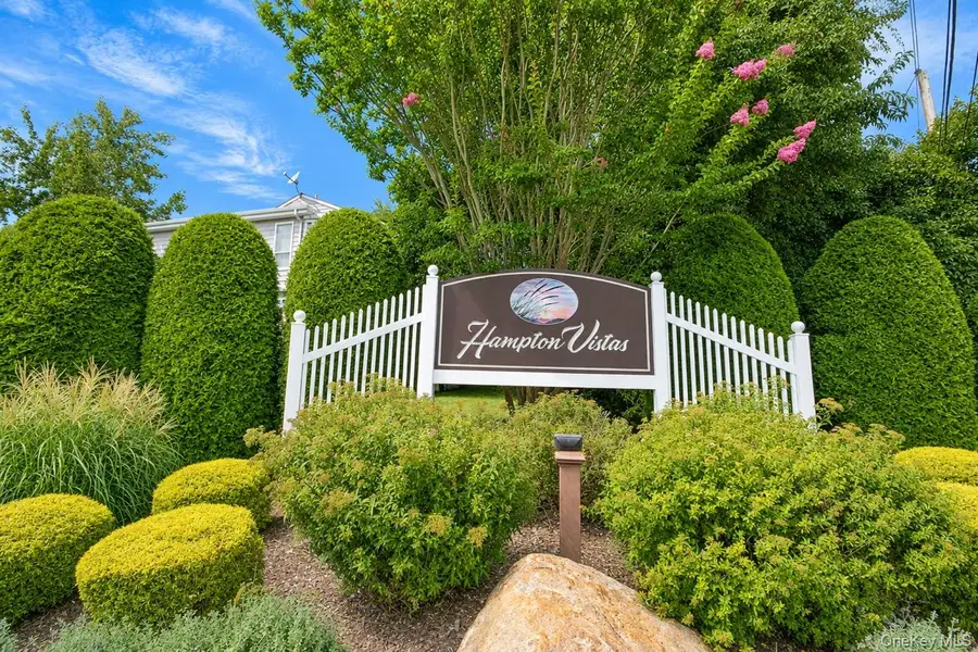 31 Vista Drive N, Manorville, NY 11949 - #2