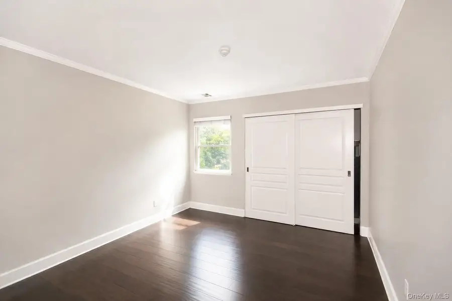 31 Vista Drive N, Manorville, NY 11949 - #3
