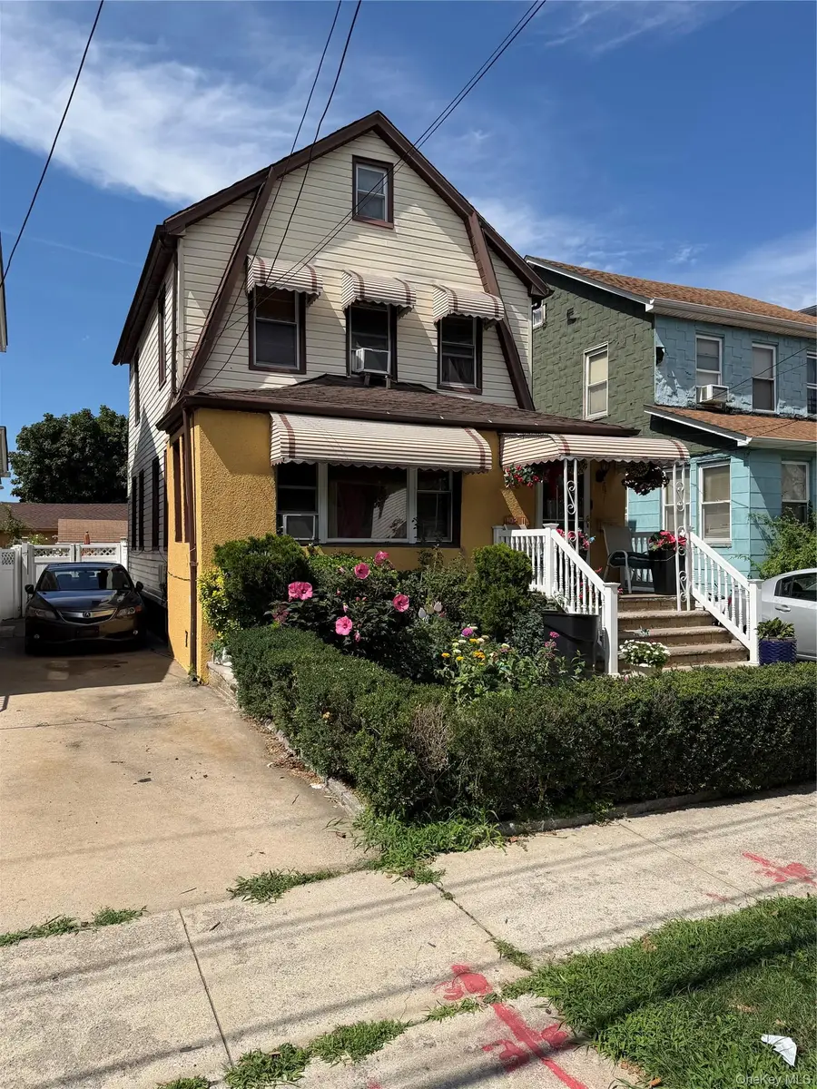 19811 116th Avenue, Saint Albans, NY 11412 - #2