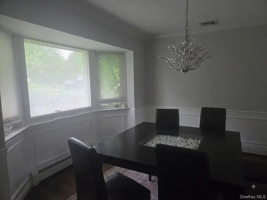 22 Lindron Avenue, Smithtown, NY 11787 - #3