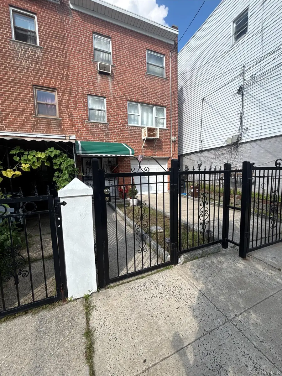 939 E 229th Street, Bronx, NY 10466 - #3