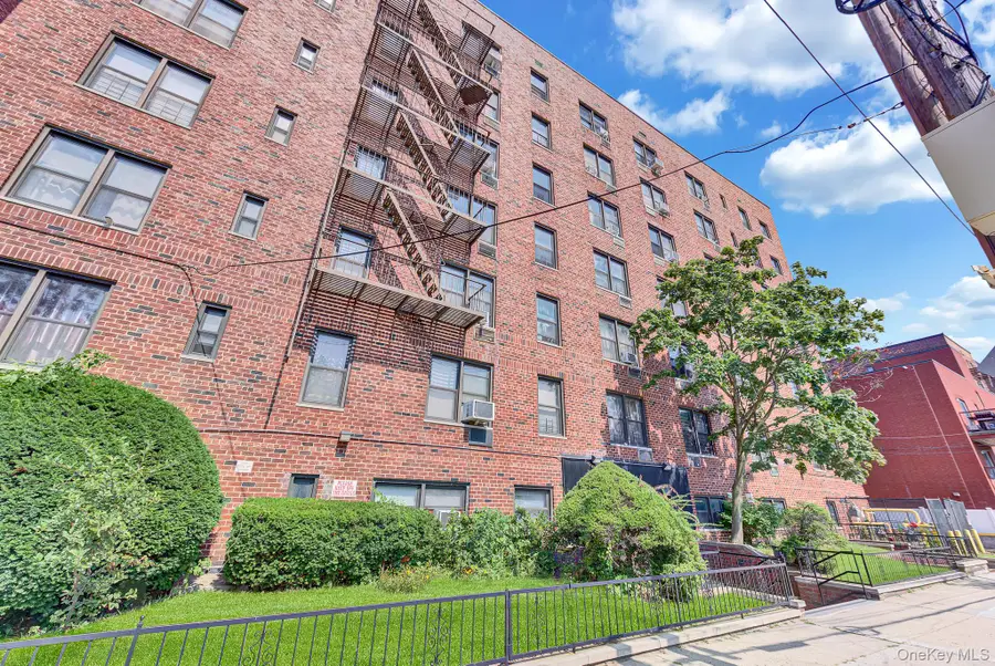 1040 Neilson Street #3B3, Far Rockaway, NY 11691 - #2