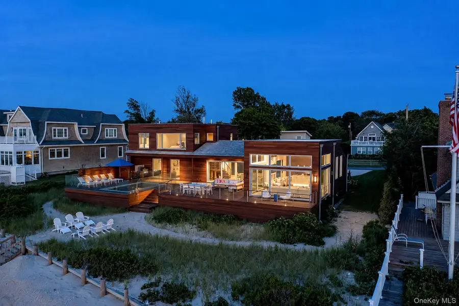 14 Peconic Crescent, Hampton Bays, NY 11946 - #2