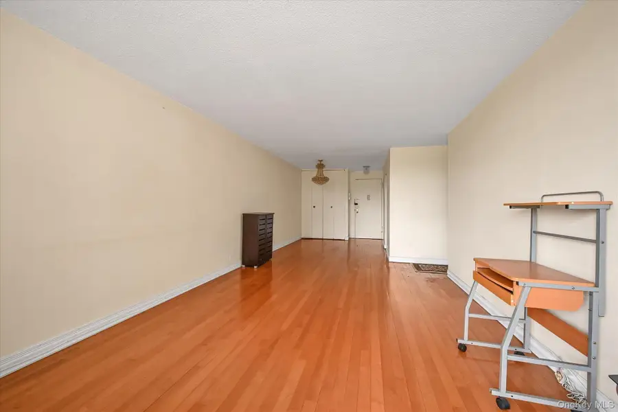 150-38 Union Turnpike #6F, Flushing, NY 11367 - #3