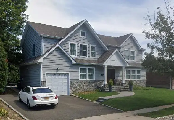 22 Forest Drive, Jericho, NY 11753