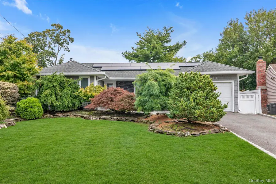 315 Cherry Place, East Meadow, NY 11554 - #3