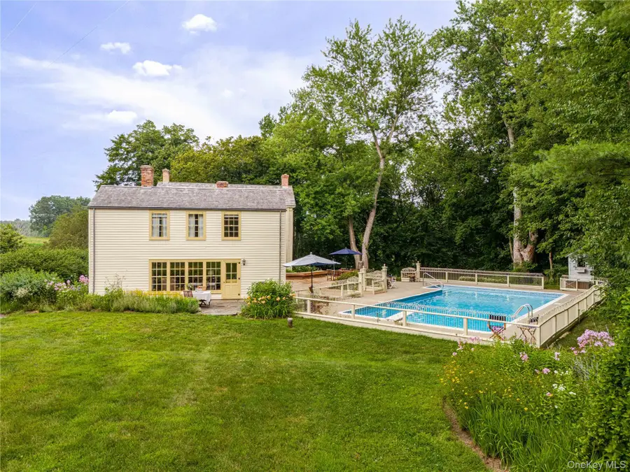 18 Clove Road, Schodack, NY 12033 - #2