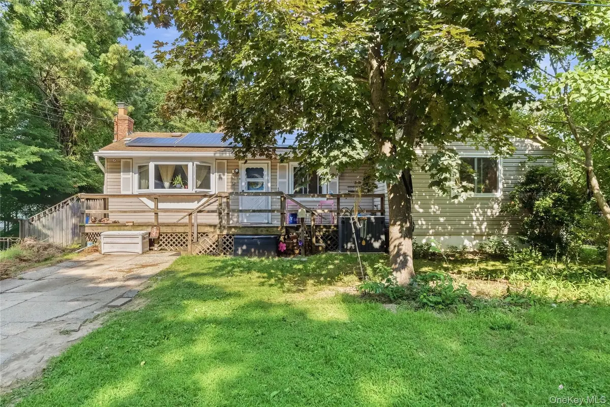 107 Andreano Avenue, East Patchogue, NY 11772 - #1