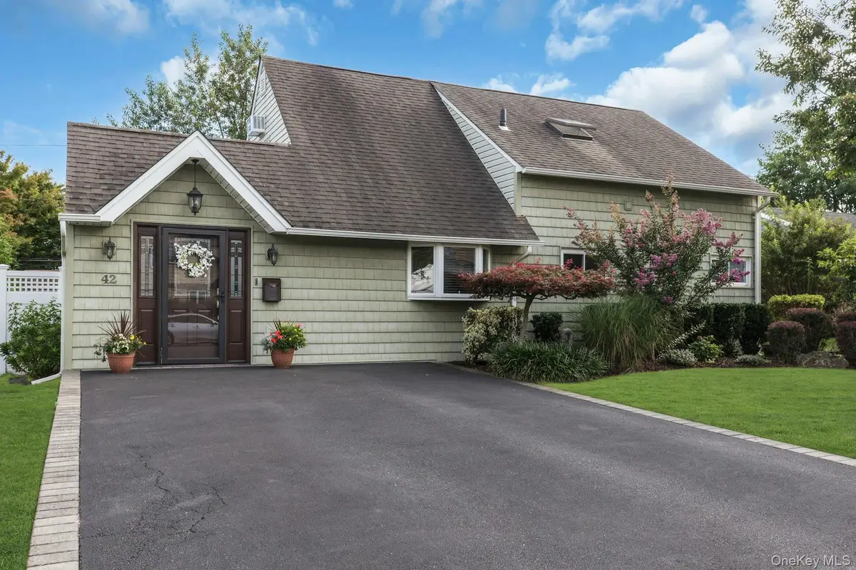 42 Dock Lane, Wantagh, NY 11793 - #1