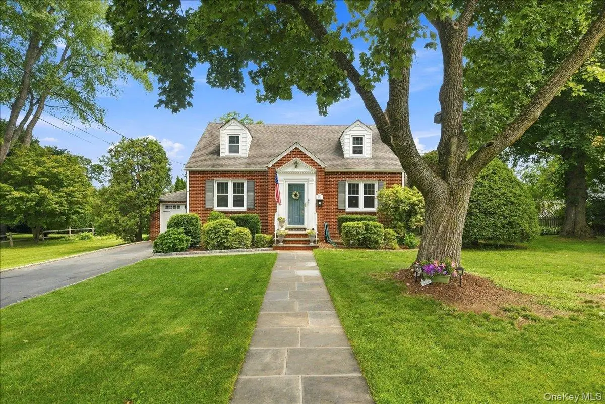 332 Kelly Street, Hawthorne, NY 10532 - #1