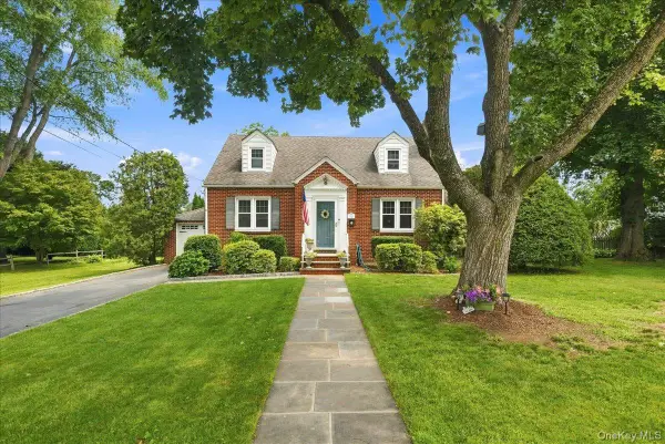 332 Kelly Street, Hawthorne, NY 10532
