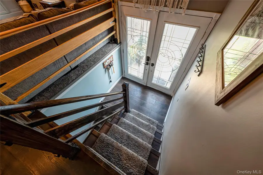 61 Linda Lane, North Babylon, NY 11703 - #3