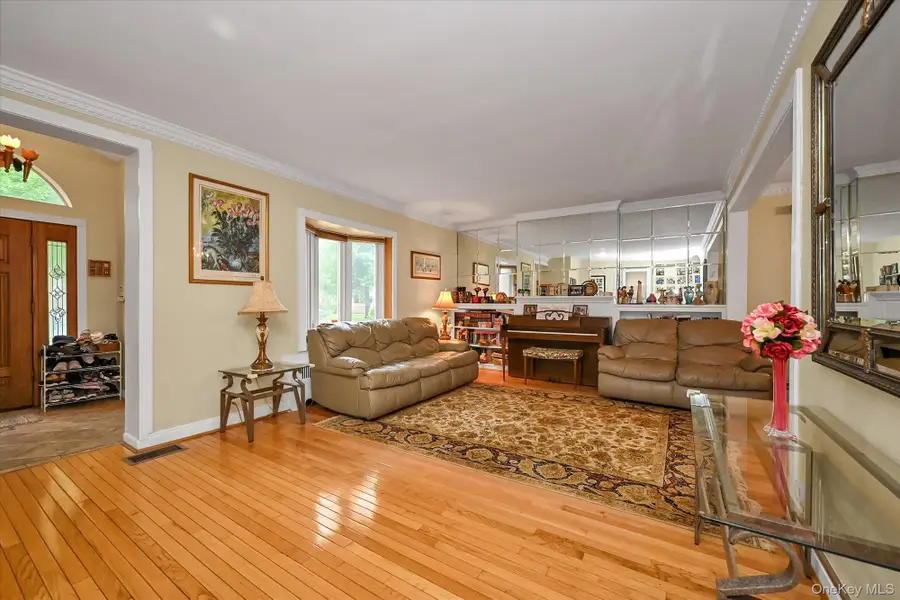 18433 Tudor Road, Jamaica, NY 11432 - #2