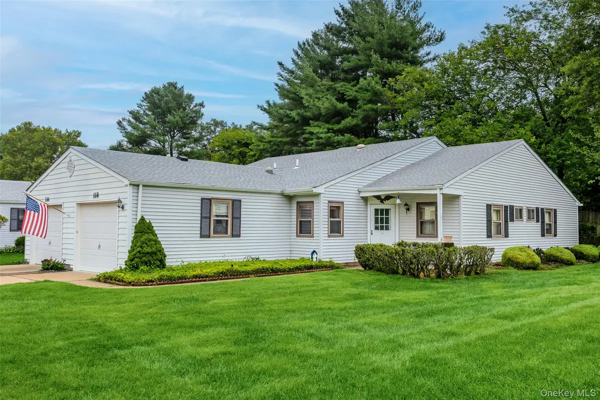 118 Knolls Drive, Stony Brook, NY 11790 - #1