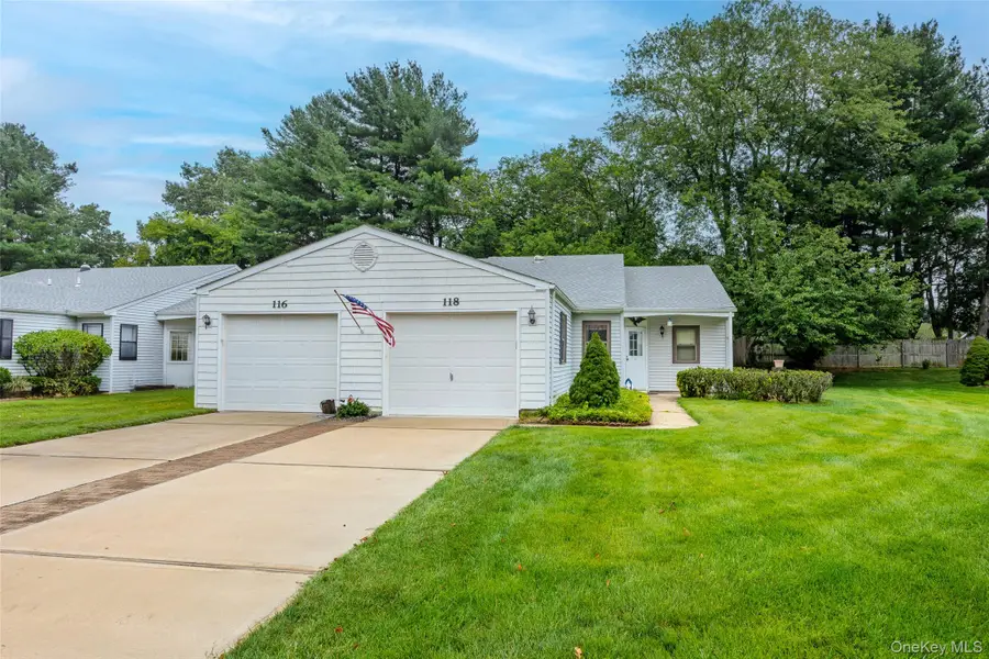 118 Knolls Drive, Stony Brook, NY 11790 - #2