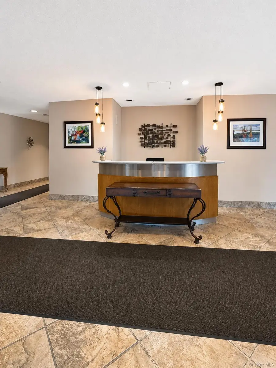 160 Academy Street #3D, Poughkeepsie, NY 12601 - #2
