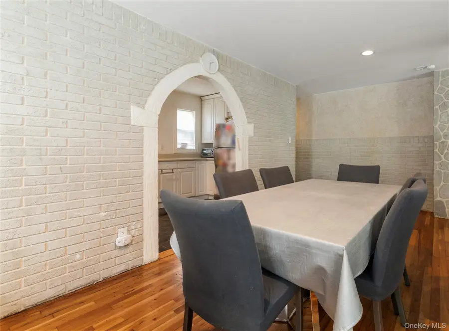211 Beach 16th Street, Far Rockaway, NY 11691 - #2