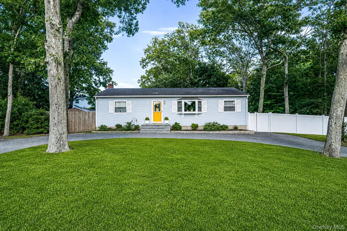3 Newcomb Trail, Ridge, NY 11961 - #1