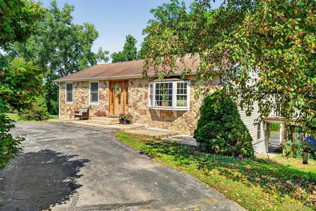 35 Hillside Drive, Marlboro, NY 12542 - #1
