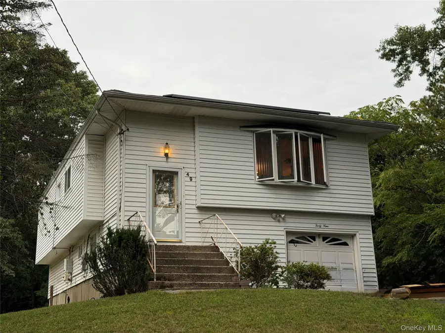49 Midvale Avenue, Farmingville, NY 11738 - #2