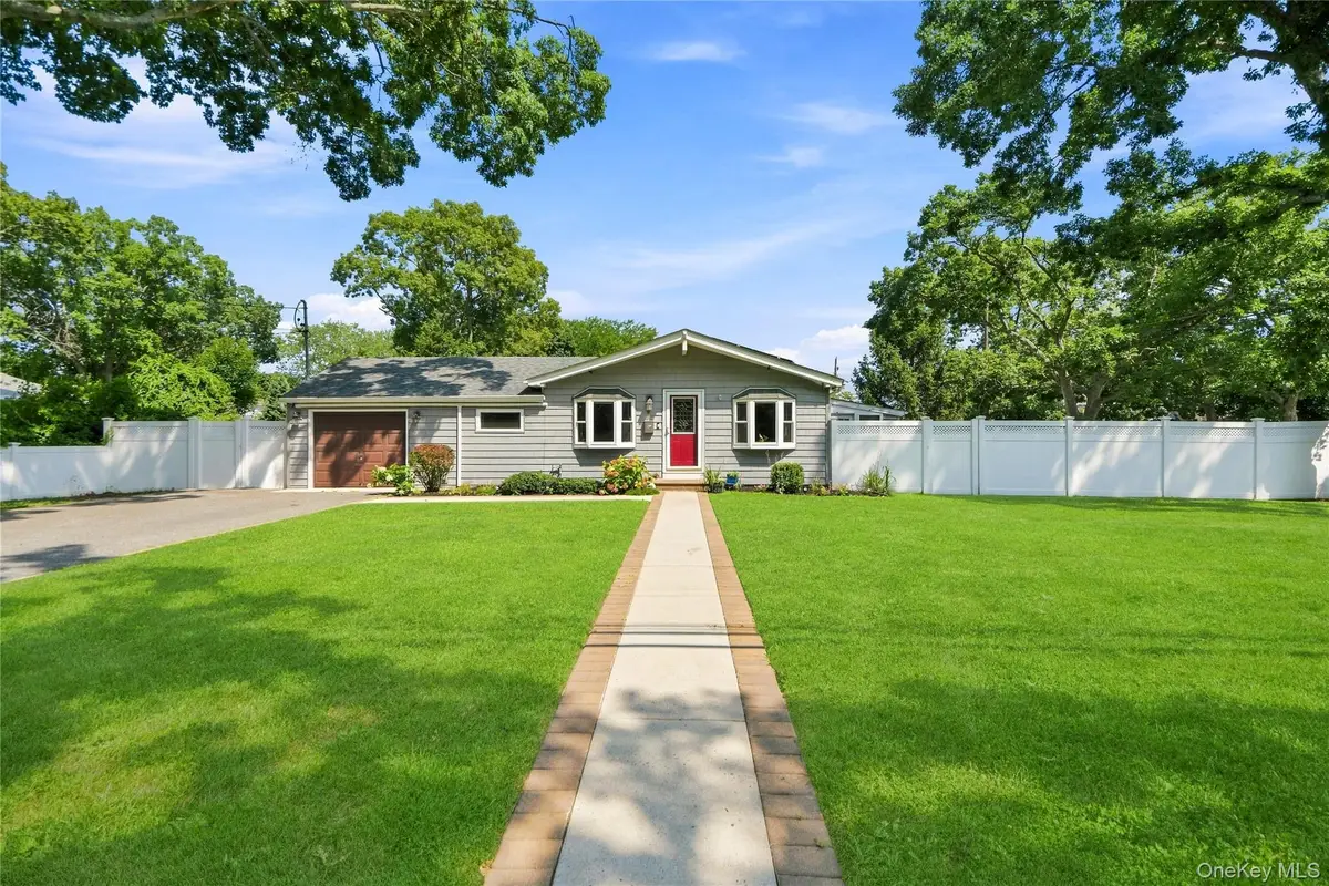 91 Spruce Avenue, West Islip, NY 11795 - #1