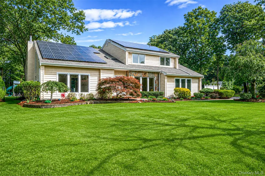 32 Annandale Road, Commack, NY 11725 - #3