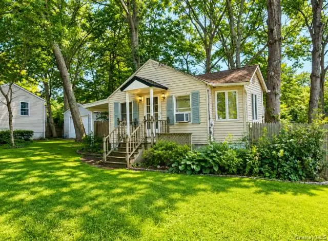 86 N Evergreen Drive, Selden, NY 11784 - #1