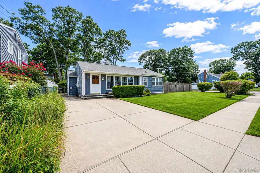 92 Parkhill Avenue, Massapequa, NY 11758 - #2