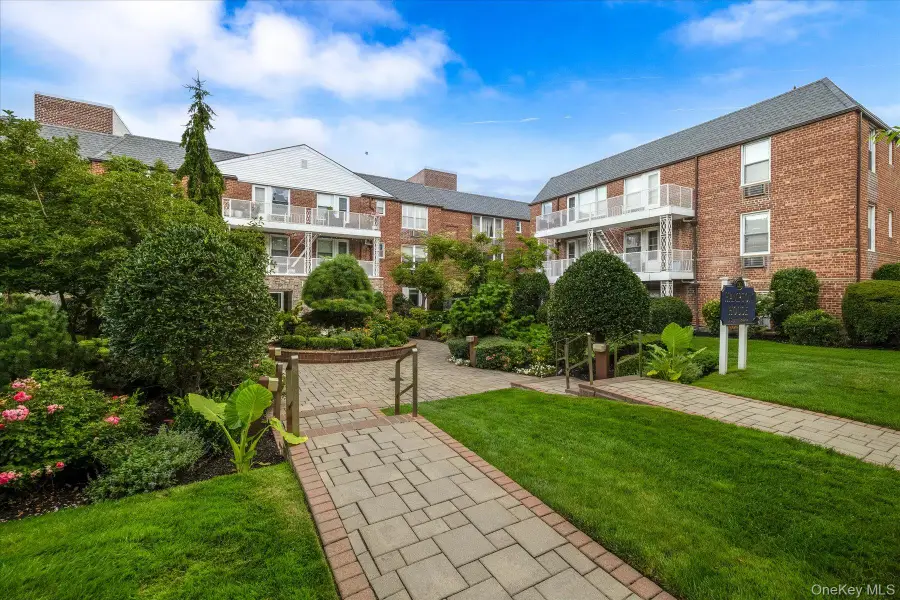120 Morris Avenue #C9, Rockville Centre, NY 11570 - #3
