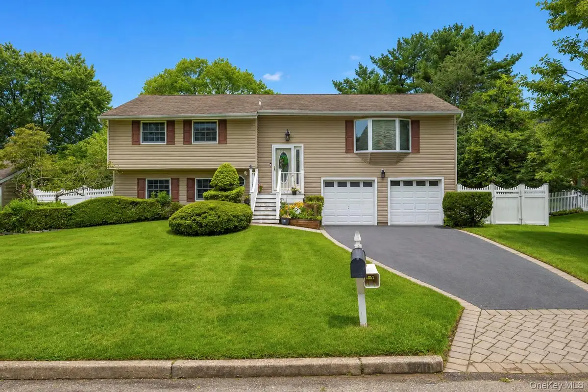 40 Nantucket Drive, Medford, NY 11763 - #1