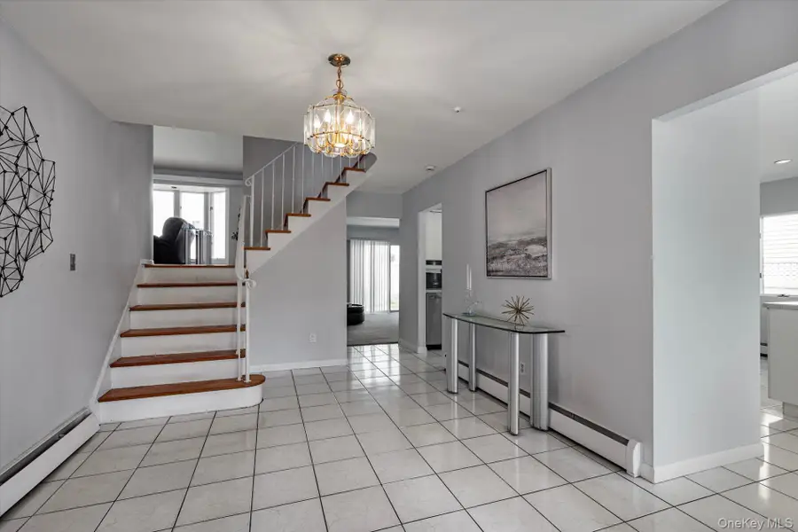 2075 Berkley Lane, Merrick, NY 11566 - #2