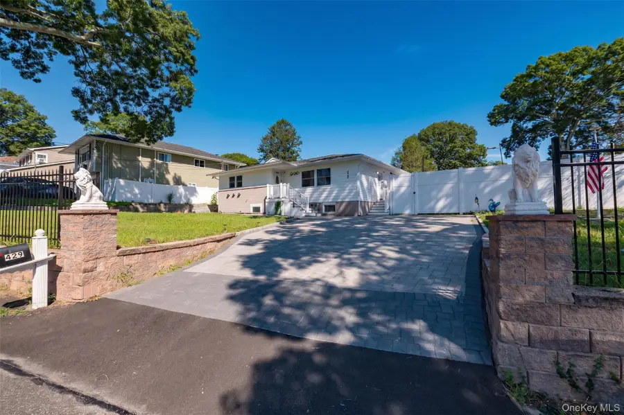 429 Ontario Street, Ronkonkoma, NY 11779 - #2