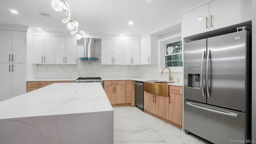 918 Throgs Neck Expwy, Bronx, NY 10465 - #3