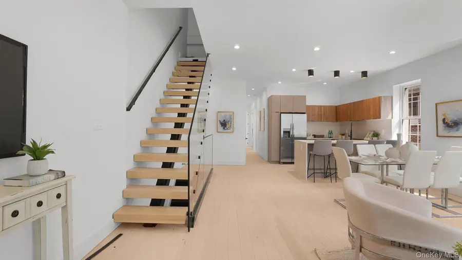 2424 Esplanade Avenue, Bronx, NY 10469 - #2