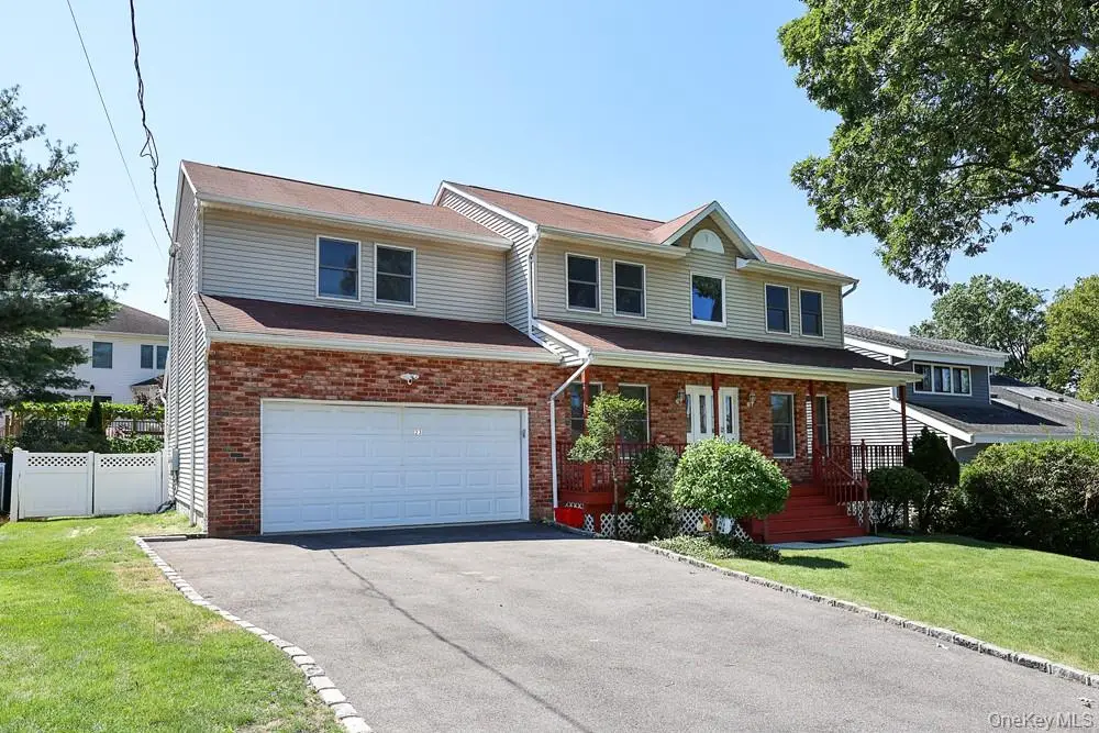23 Garden Drive, Albertson, NY 11507 - #1